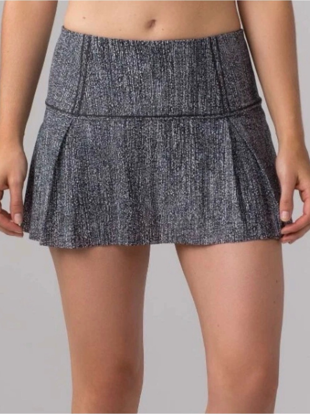 Lululemon Lost In Pace 13" Skort Salt Alpine White Black